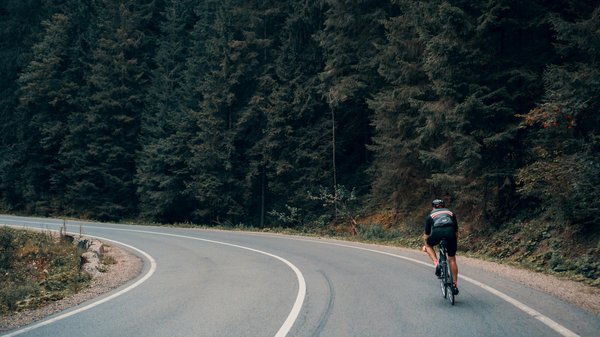 Comment choisir un casque de vélo pour le cyclisme en compétition?